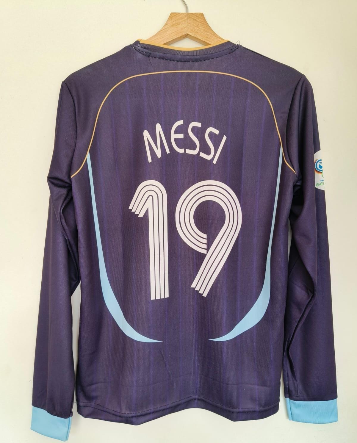Argentina 2006 away  (MESSI) - View 2